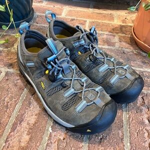 Keen Men’s Detroit XT ESD Outdoor Shoes 9 Soft Toe Waterproof Slip Resistant